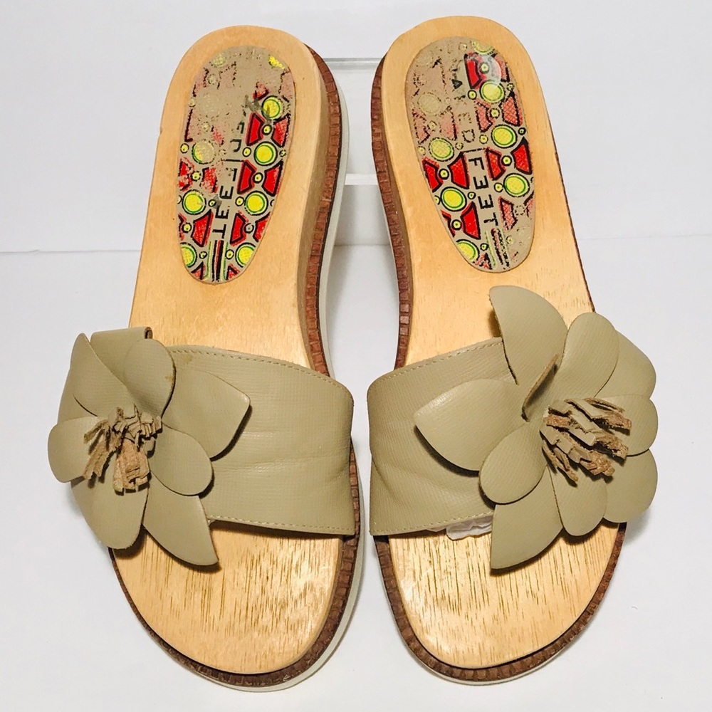 Naked Feet Brazil Tan Flower Sandals Size 6.5 - Picture 5 of 6